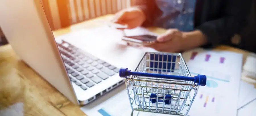 How is Salesforce Commerce Cloud Revolutionizing the Retail Industry?